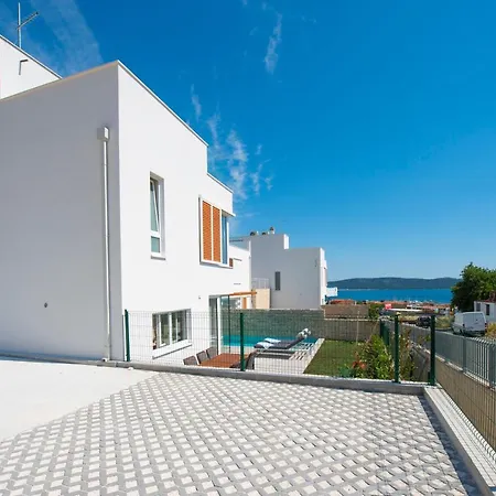 Sunny Bo With A Heated Pool And Rooftop Jacuzzi *