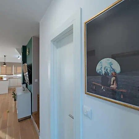 Sunny Bo With A Heated Pool And Rooftop Jacuzzi Villa *