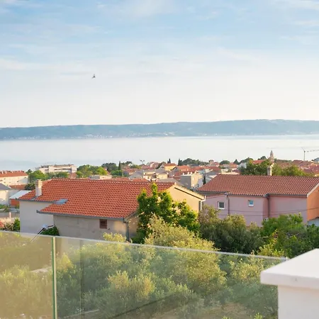 Sunny Bo With A Heated Pool And Rooftop Jacuzzi Villa Kastela