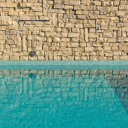Villa Sunny Bo With A Heated Pool And Rooftop Jacuzzi Kastela